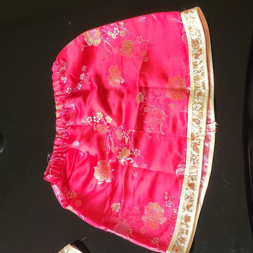 Eastern Collection Girl's Outfit - Picture 3 of 6
